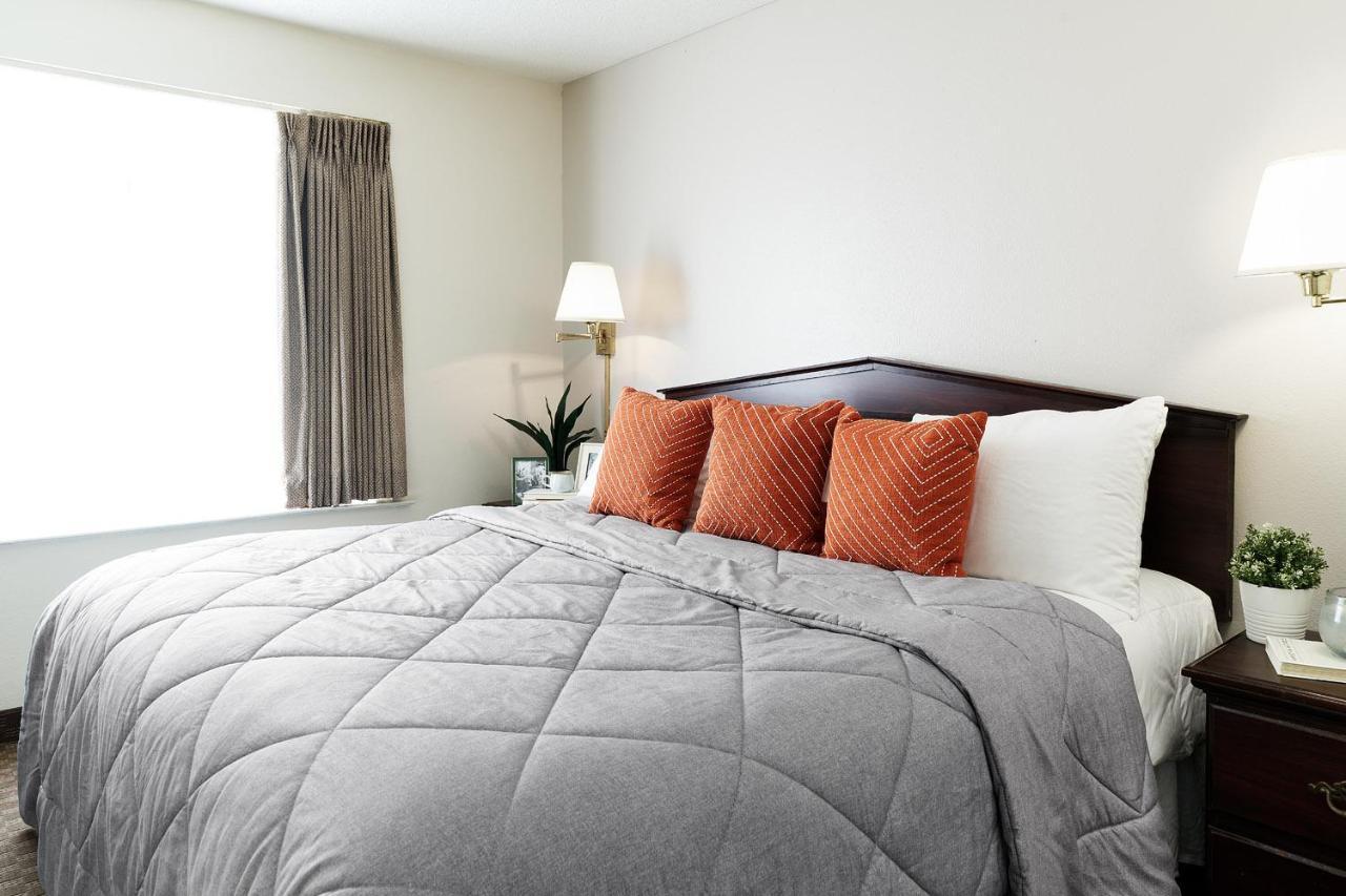 Intown Suites Extended Stay Greensboro Nc - Lanada Экстерьер фото