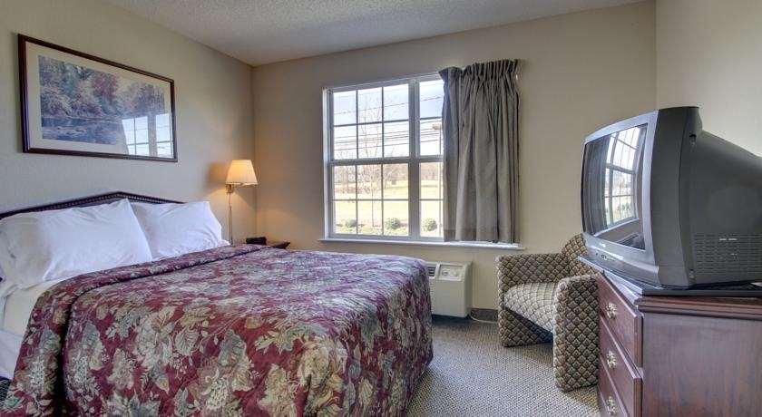 Intown Suites Extended Stay Greensboro Nc - Lanada Номер фото