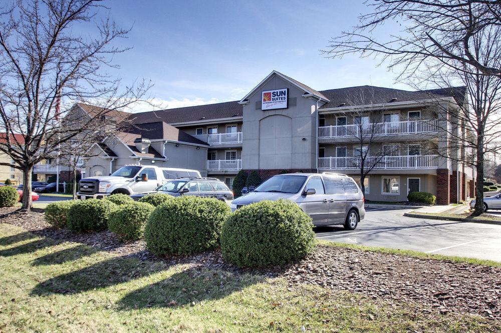 Intown Suites Extended Stay Greensboro Nc - Lanada Экстерьер фото